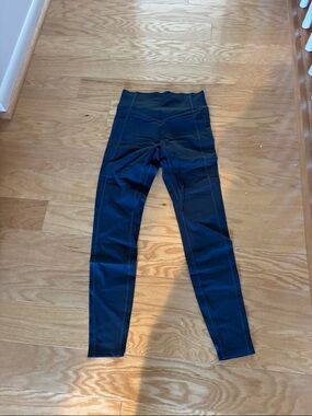 Halara black UltraSculpt leggings